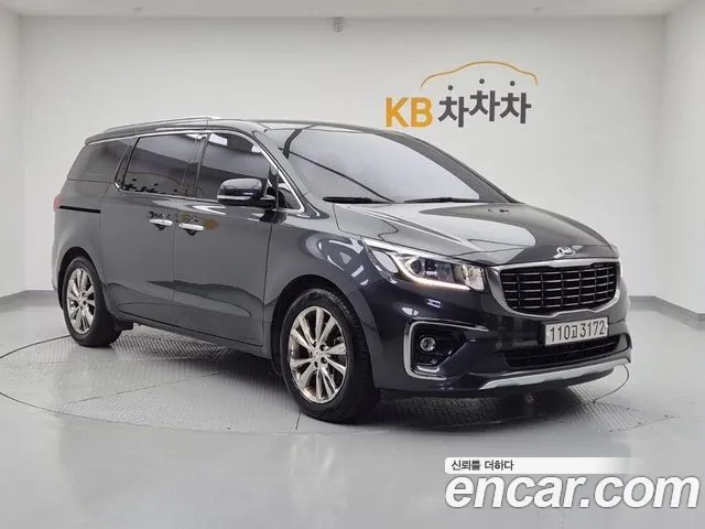 Kia Carnival 2019 thumb 2
