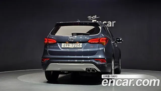 Hyundai Santa Fe 2016 thumb 4