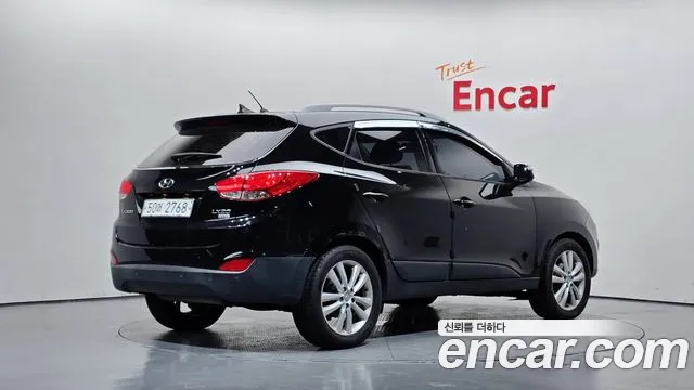 Hyundai Tucson 2010 thumb 2