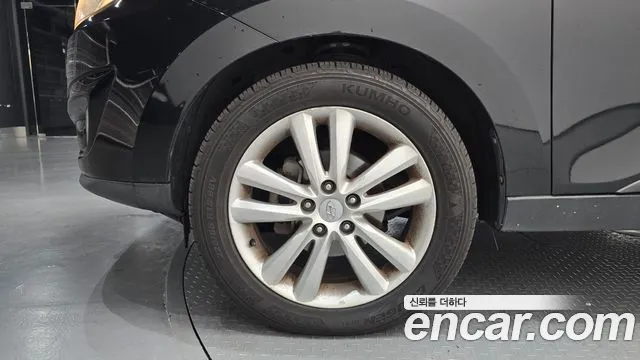 Hyundai Tucson 2010 thumb 5