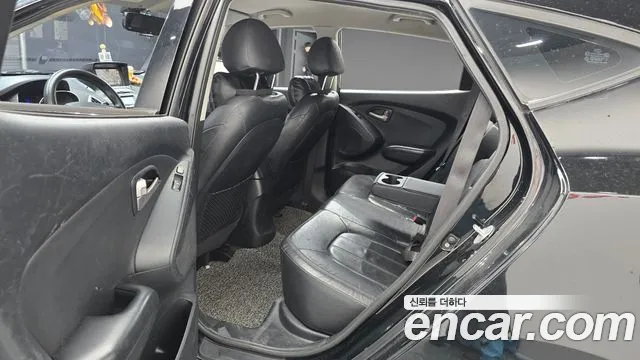Hyundai Tucson 2010 thumb 12