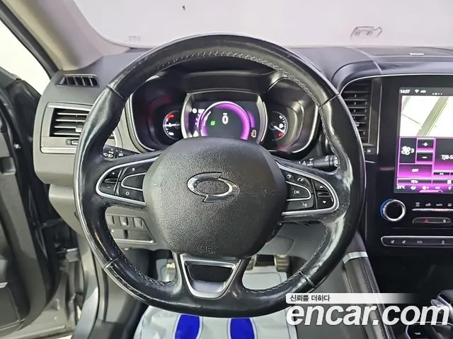 Renault-KoreaSamsung Koleos 2016 thumb 9