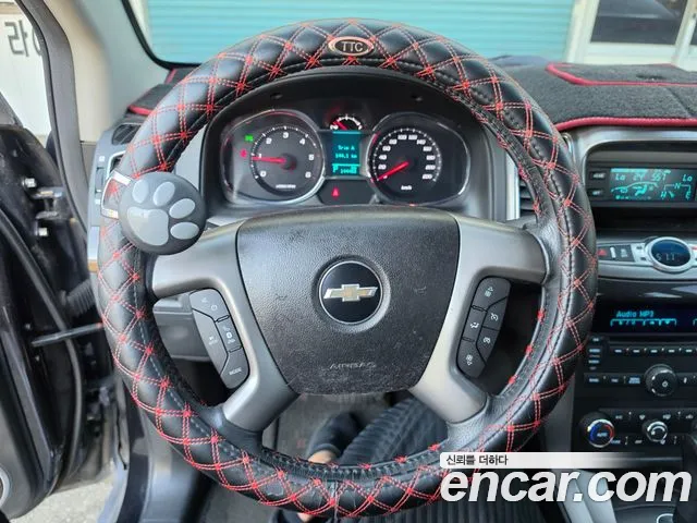 ChevroletGMDaewoo Captiva 2013 thumb 10