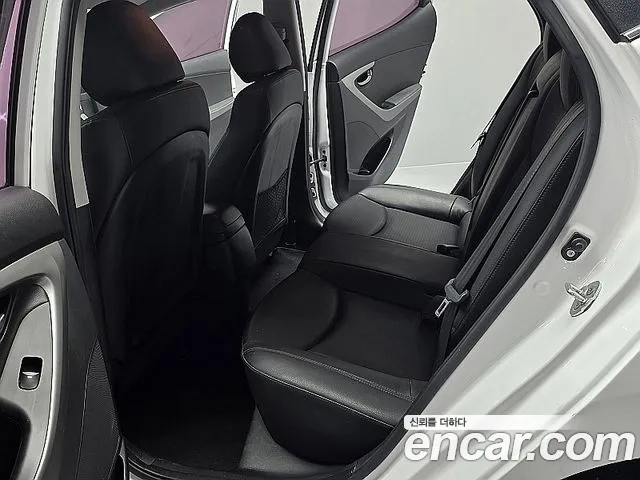 Hyundai Avante 2015 thumb 10