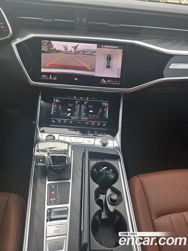 Audi A6 2021 thumb 7