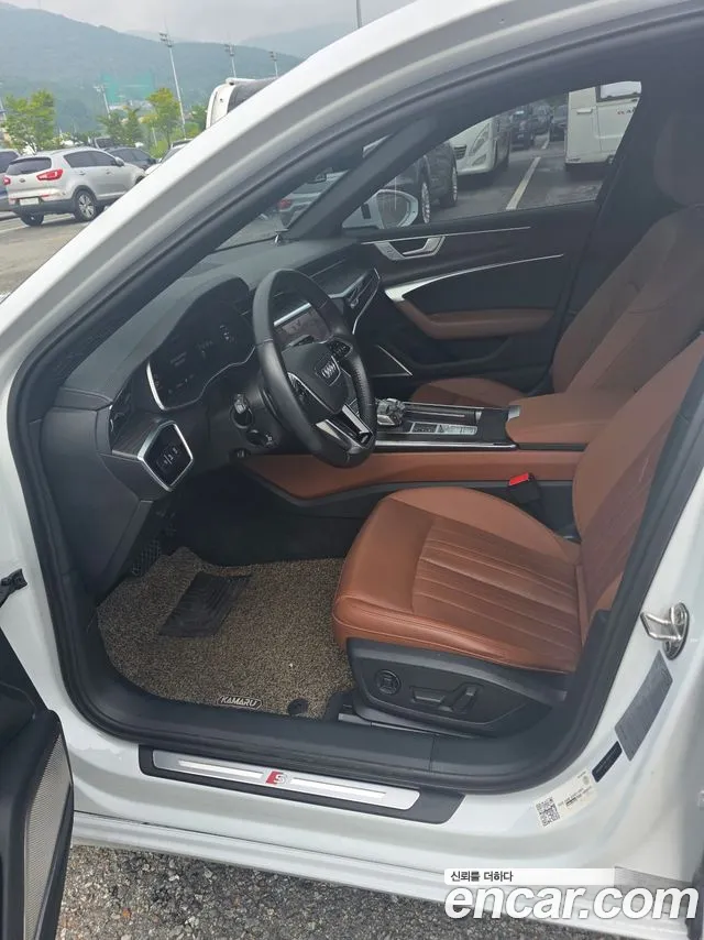 Audi A6 2021 thumb 8