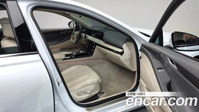 Genesis G80 2024 thumb 10
