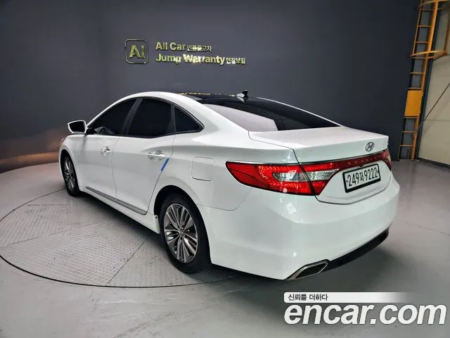 Hyundai Grandeur 2014 thumb 7
