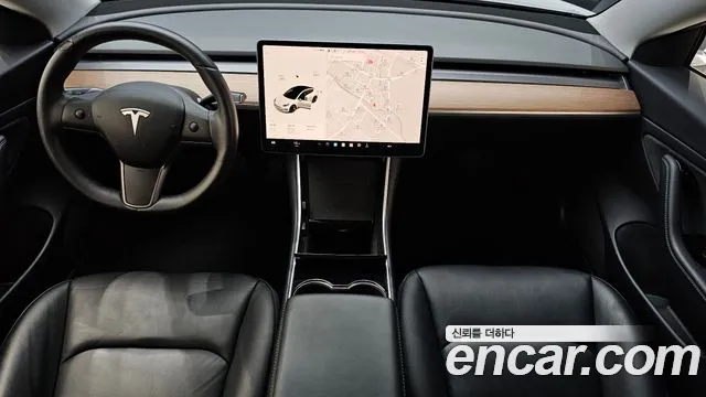 Tesla Model 3 2020 thumb 7