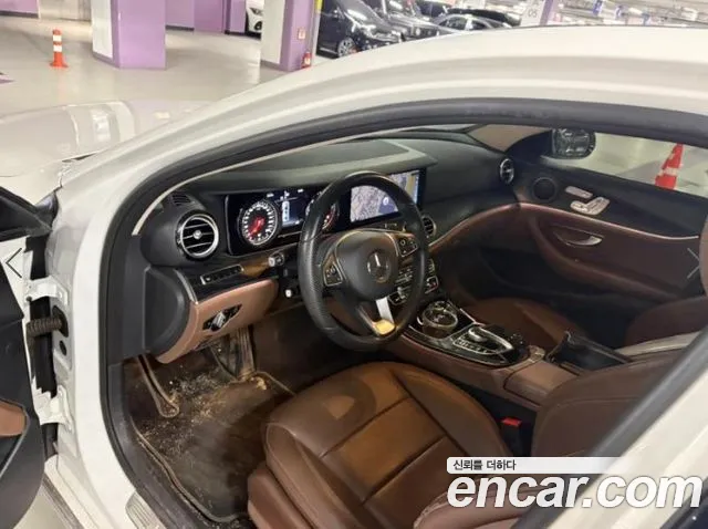 Mercedes-Benz E-Класс 2017 thumb 8