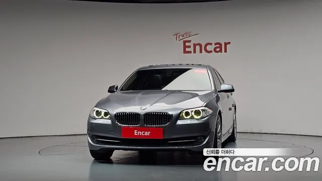 BMW 5-Series 2013 thumb 2