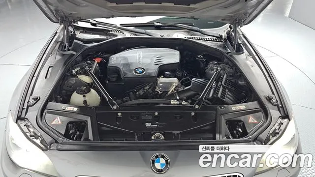BMW 5-Series 2013 thumb 5