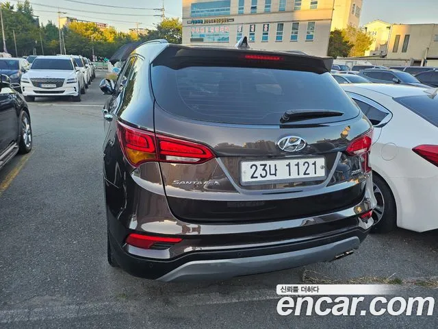 Hyundai Santa Fe 2017 thumb 4