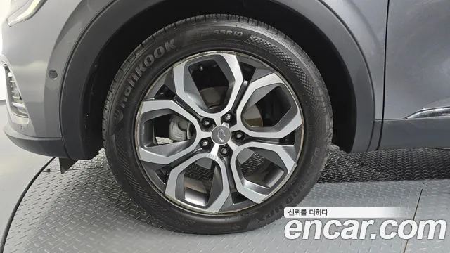 Renault-KoreaSamsung Arkana 2020 thumb 4