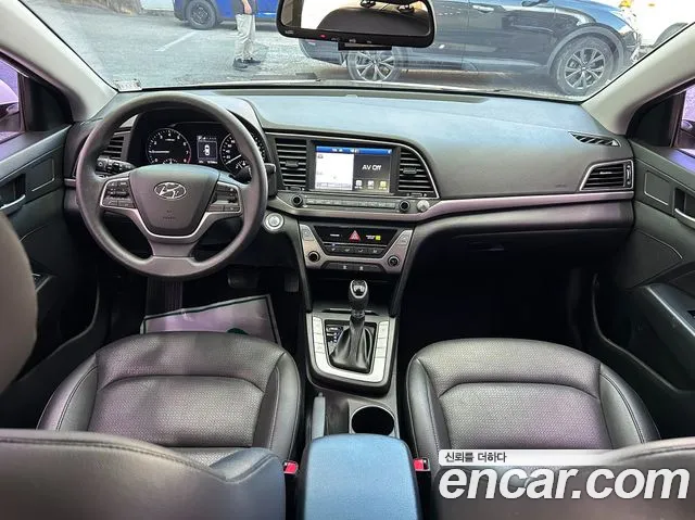 Hyundai Avante 2018 thumb 5