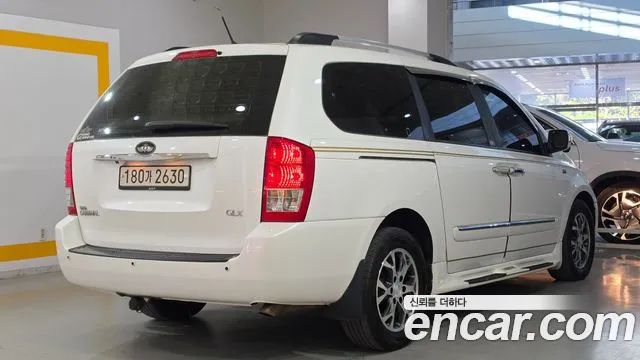 Kia Carnival 2013 thumb 4