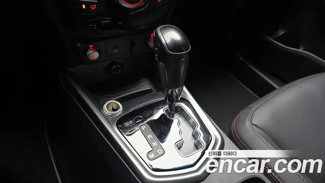KG_Mobility_Ssangyong TIBOLI 2017 thumb 9