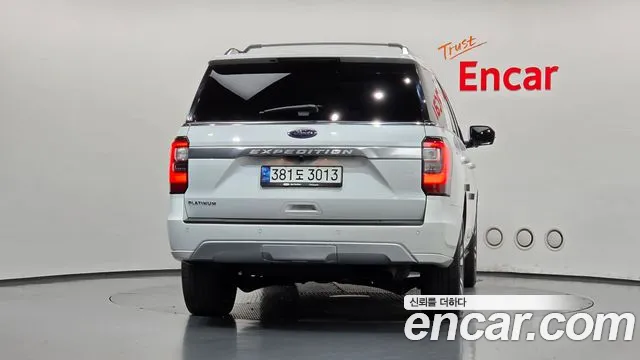 Ford Expedition 2021 thumb 4