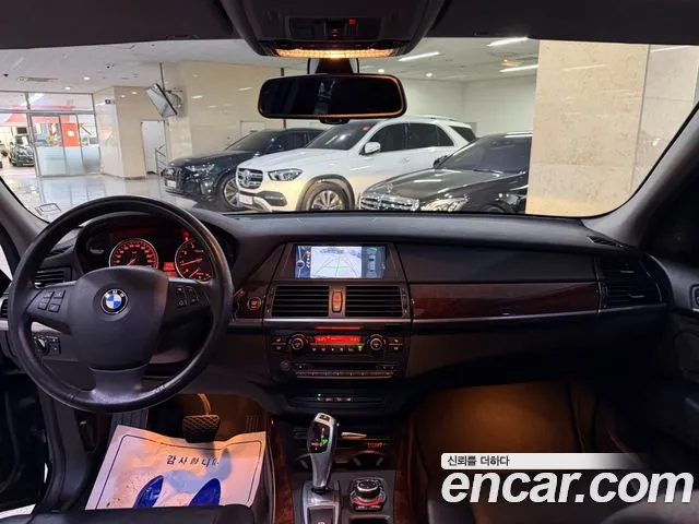 BMW X5 2010 thumb 9