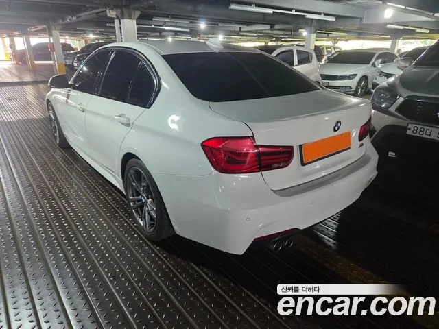 BMW 3-Series 2017 thumb 3