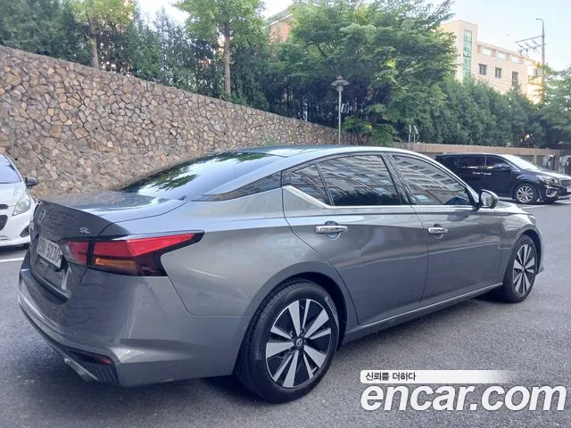 Nissan Altima 2019 thumb 4