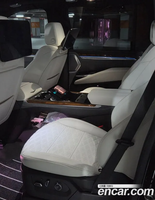 Cadillac Escalade 2025 thumb 5