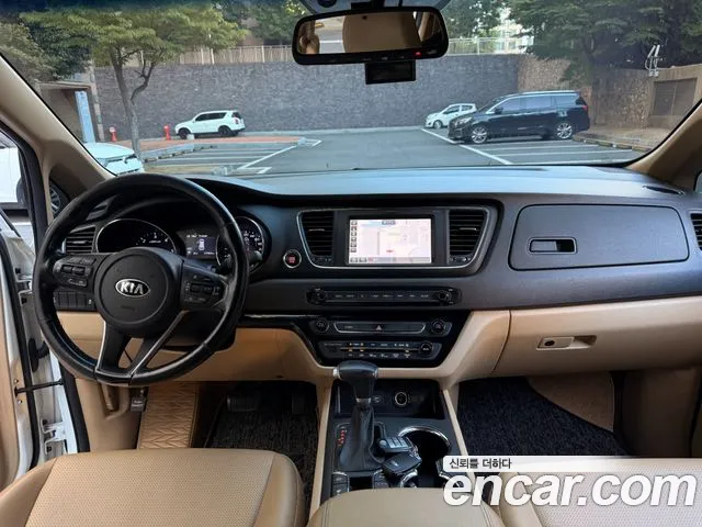 Kia Carnival 2020 thumb 7