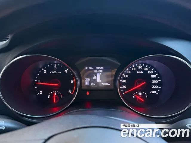 Kia Carnival 2020 thumb 8