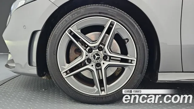 Mercedes-Benz A-Класс 2021 thumb 5