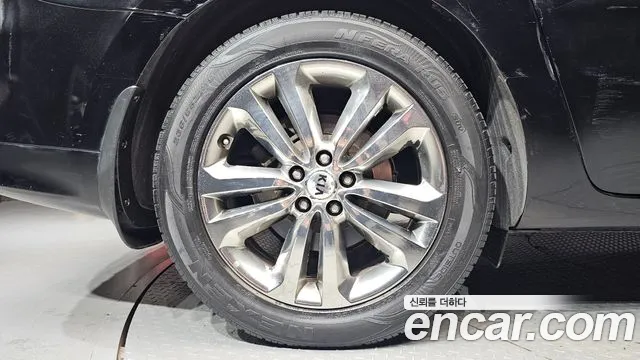 Kia Carnival 2016 thumb 5