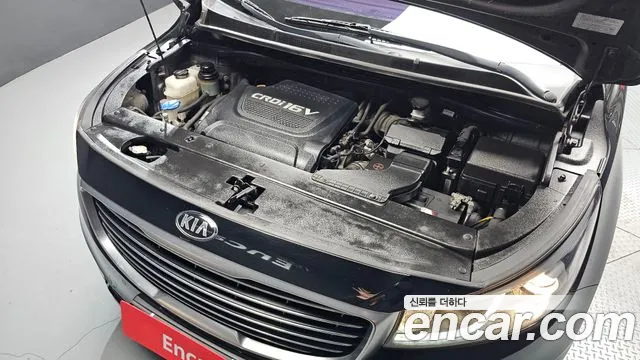 Kia Carnival 2016 thumb 6