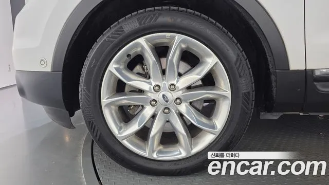 Ford Explorer 2014 thumb 5