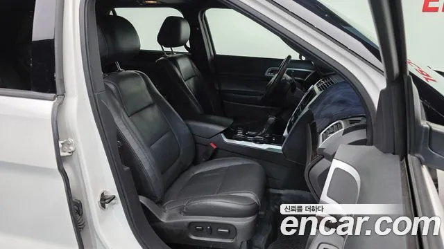 Ford Explorer 2014 thumb 11