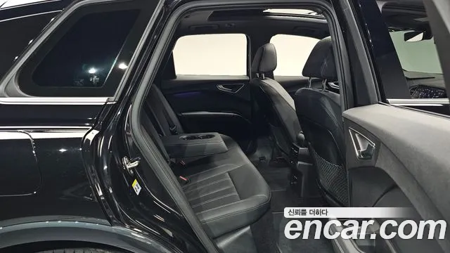 Audi Q4 e-tron 2025 thumb 11
