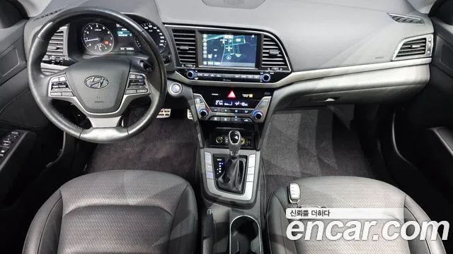 Hyundai Avante 2017 thumb 6