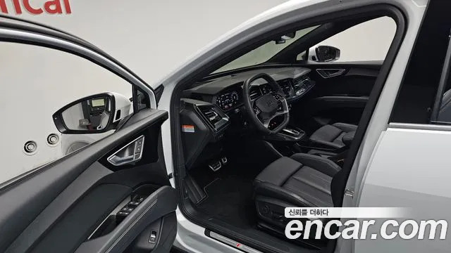 Audi Q4 e-tron 2026 thumb 10