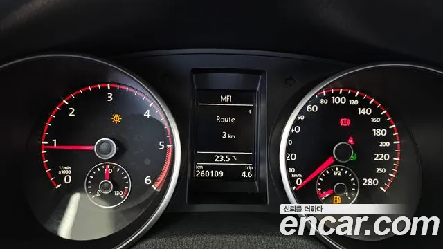Volkswagen Golf Sportsvan 2011 thumb 8