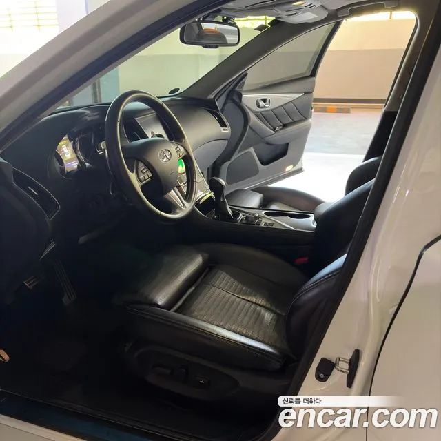 Infiniti Q50 2016 thumb 6