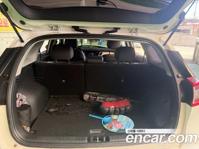 Kia Niro 2016 thumb 6