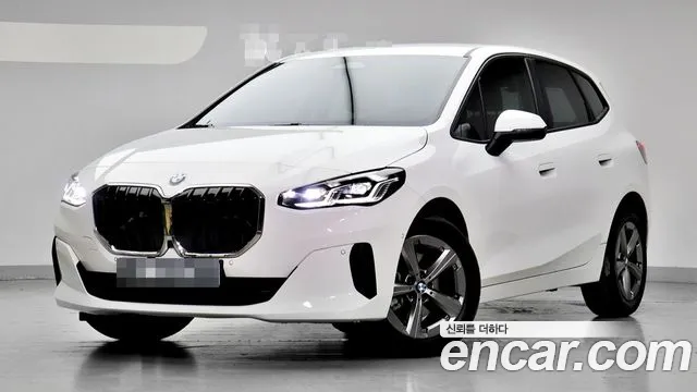 BMW 2-Series 2023 thumb 11