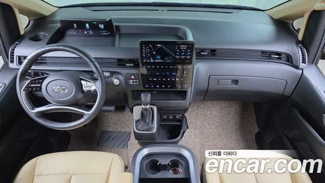 Hyundai Staria 2023 thumb 7