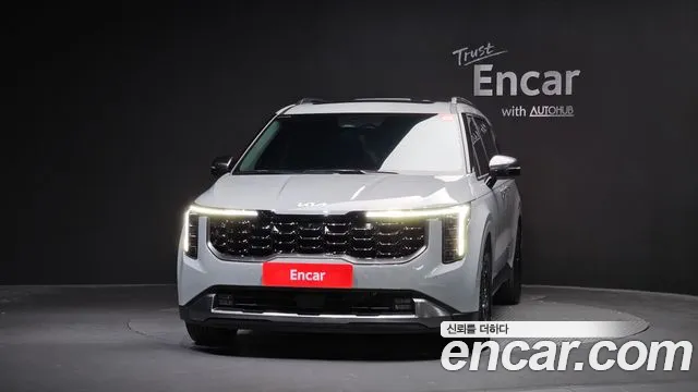 Kia Carnival 2024 thumb 3