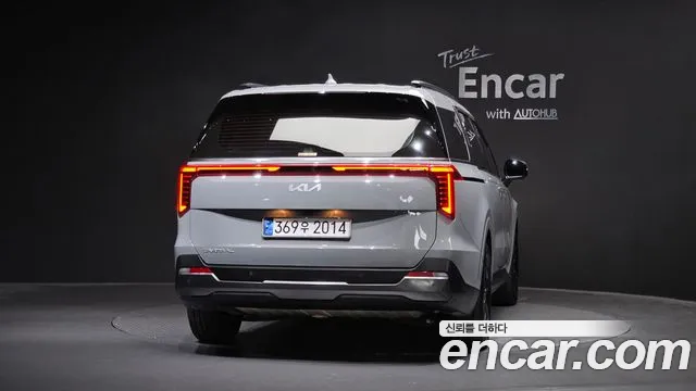 Kia Carnival 2024 thumb 4