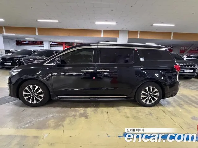 Kia Carnival 2014 thumb 3