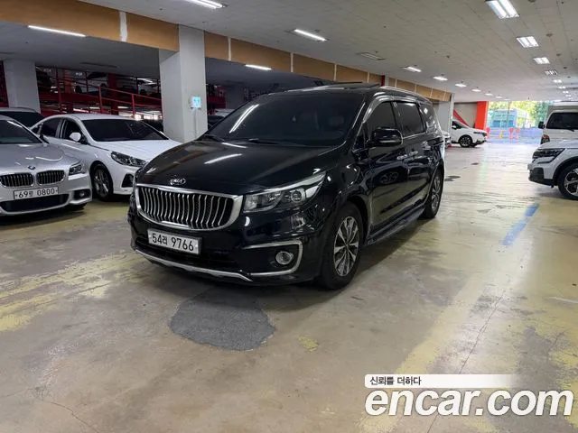 Kia Carnival 2014 thumb 12