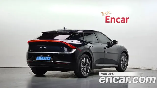 Kia EV6 2021 thumb 2