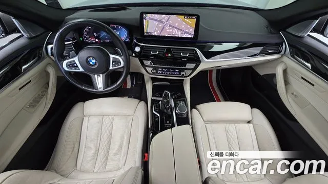 BMW 5-Series 2021 thumb 6