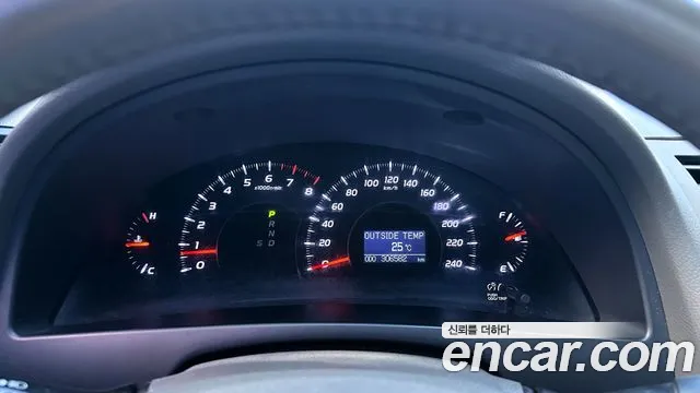 Toyota Camry 2011 thumb 10