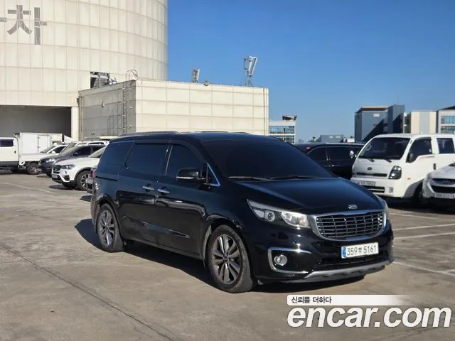 Kia Carnival 2015 thumb 2