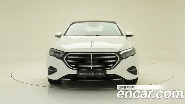 Mercedes-Benz E-Класс 2026 thumb 3